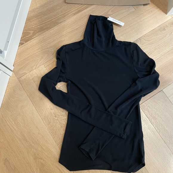 NWT Aritzia Babaton Everyday Turtleneck Hip Longsleeve in Black Size 2XS - Picture 1 of 9